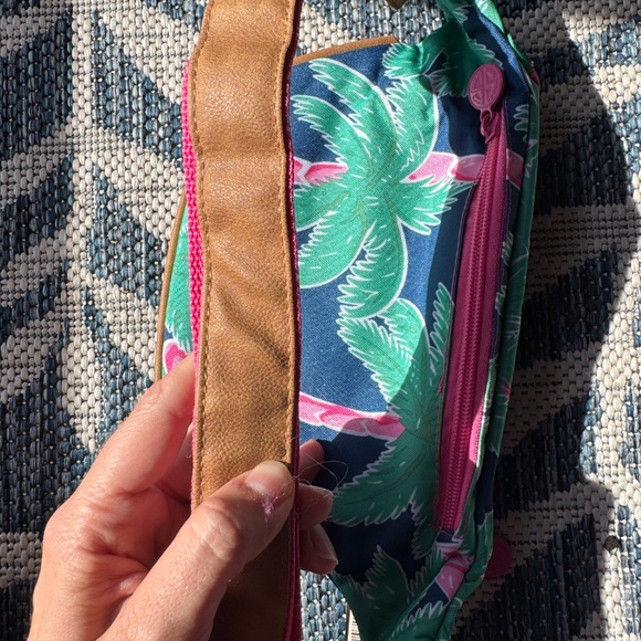 Simply Southern Collection Belt Bag – Tropical Palm Print 🌴💗 - Picture 3 of 4
